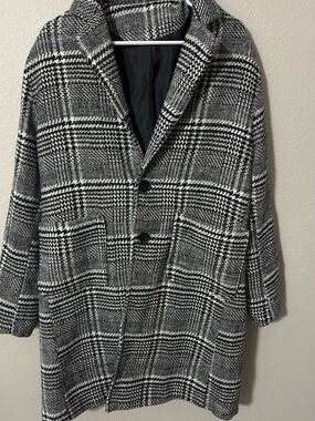 Women’s Black & White Glen Plaid Overcoat